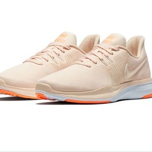 Nike Women's In-Season TR 8 Training Sneaker